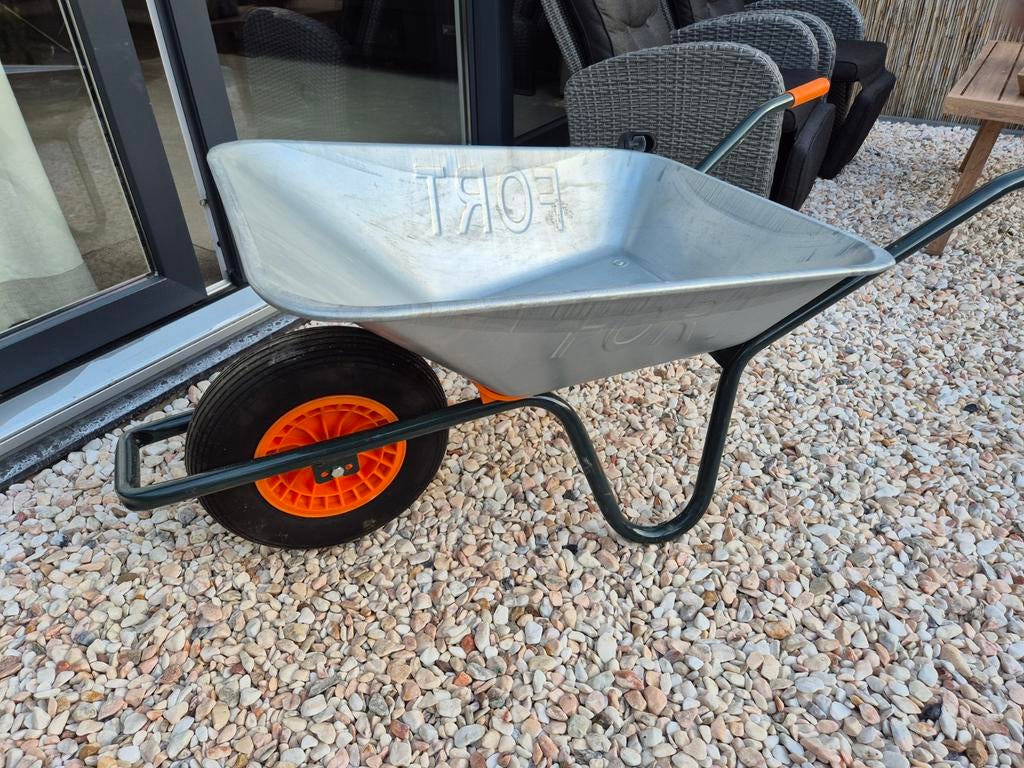 FORT kruiwagen * metaal * 85 L, Tuin en Terras, Kruiwagens, Ophalen, Eenwielig, Zo goed als nieuw, Handmatig