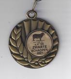 V 85 carnaval medaille cv de zwarte schaopen brabant 2001 --, Ophalen of Verzenden, Overige materialen