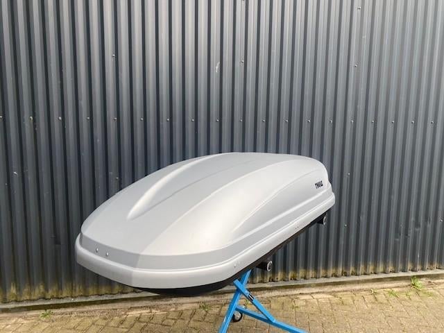 Thule Pacific Medium 400 liter dakkoffer, Ophalen