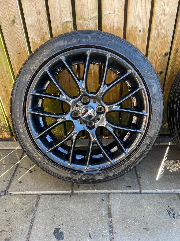 Mini Cooper velgen met zomerbanden 17 inch 205/45/ZR17, Ophalen, Gebruikt, Banden en Velgen, 17 inch