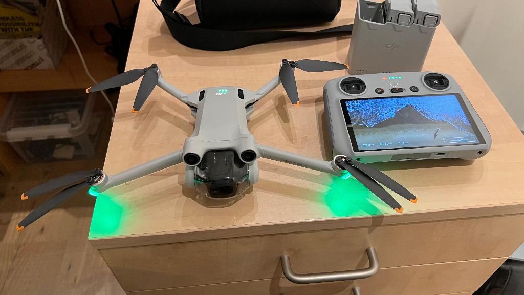 DJI mini 3 pro drone zonder 120M hoogte restrictie, Ophalen, Cameradrone, 100 tot 1000 meter, 15 tot 30 minuten