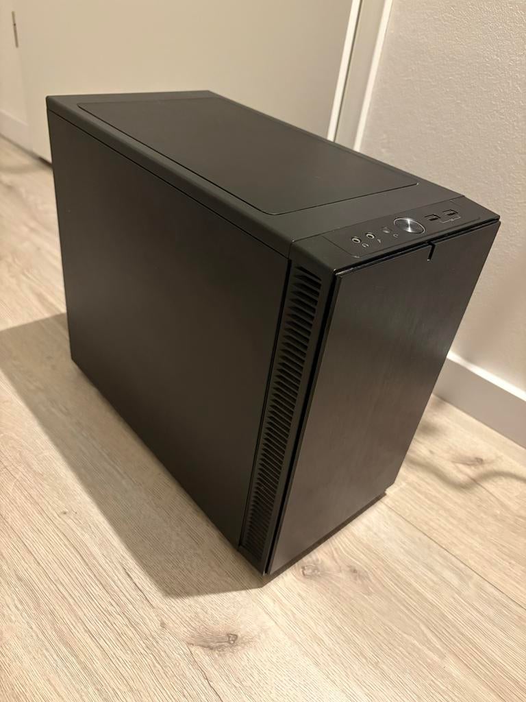 Stille Mini-ITX case met onderdelen., Ophalen of Verzenden, Gebruikt, 4 GB, 3 tot 4 Ghz