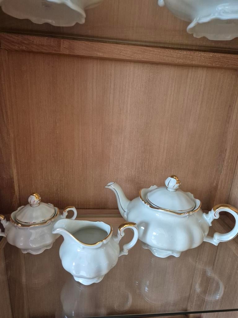 Antiek theeservies met 4 theekopjes - Porselein, Goudkleurig, Ophalen of Verzenden