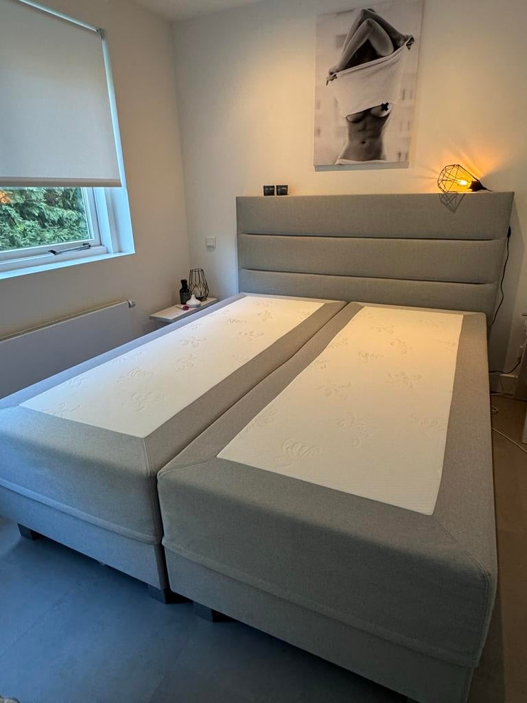 Swiss Sense boxspring 160x200 grijs, medium hardheid, Huis en Inrichting, Slaapkamer | Boxsprings, Ophalen, Gebruikt, Tweepersoons