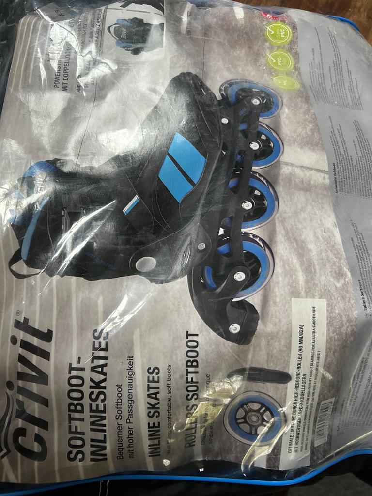 Skeelers / skates, Sport en Fitness, Skeelers, Overige merken, Nieuw, Ophalen of Verzenden, Inline skates 4 wielen