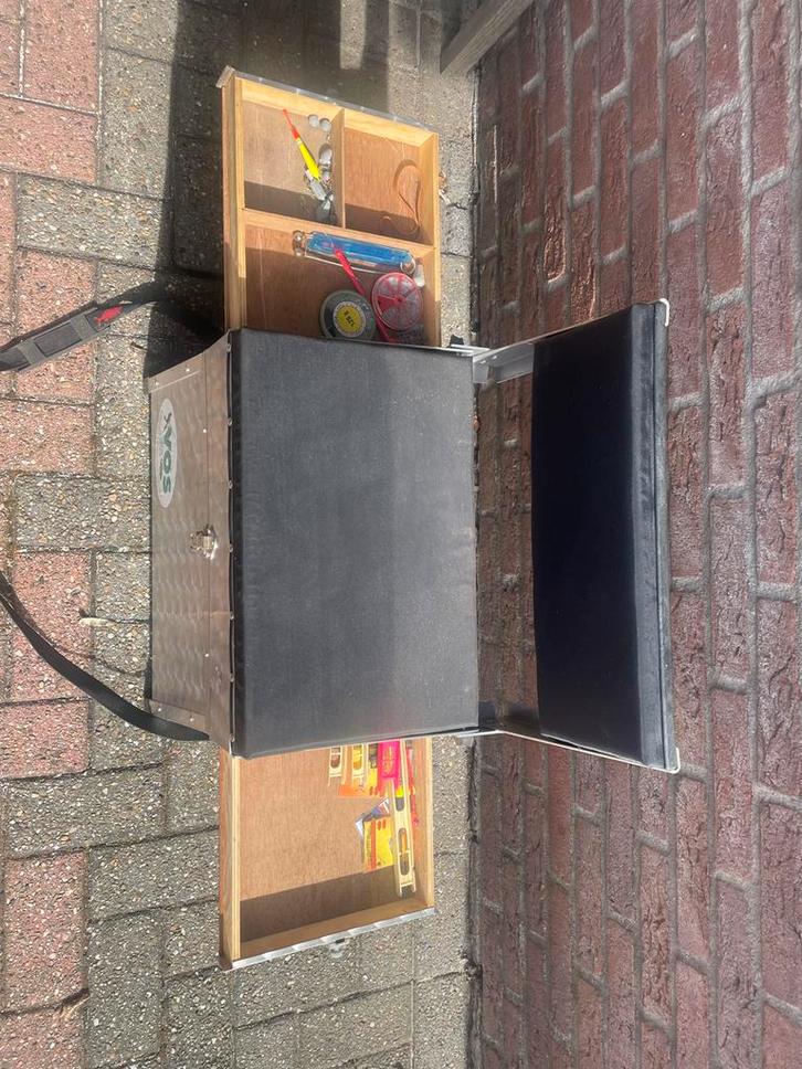 Complete visuitrusting: Viskoffer, hengels, molen, dobbers, Watersport en Boten, Hengelsport | Algemeen, Gebruikt, Complete hengel