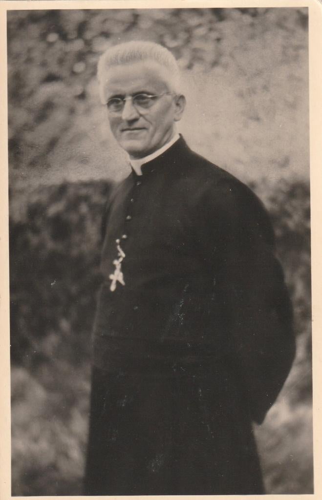fotokaart  -   priester, Verzenden, Voor 1940, Zo goed als nieuw