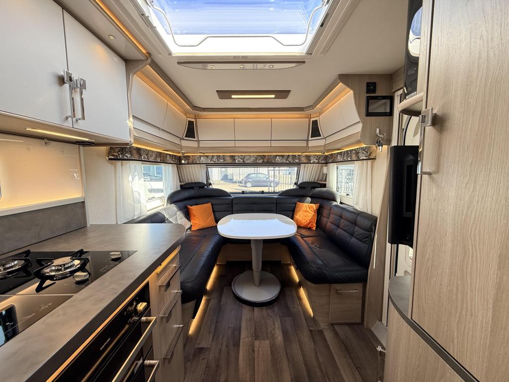 Kabe Imperial 560 XL, Rondzit, Bedrijf, Kabe, Schokbreker