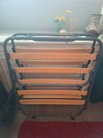 Stretcher/opklapbed zonder matras, Huis en Inrichting, Slaapkamer | Bedden, Ophalen, Eenpersoons, Metaal, 90 cm