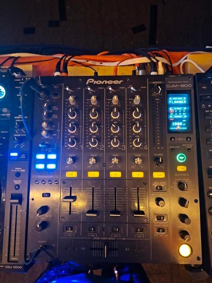 Pioneer DJM-800 Professionele DJ Mixer, Ophalen of Verzenden, Gebruikt, Minder dan 5 kanalen, Microfooningang