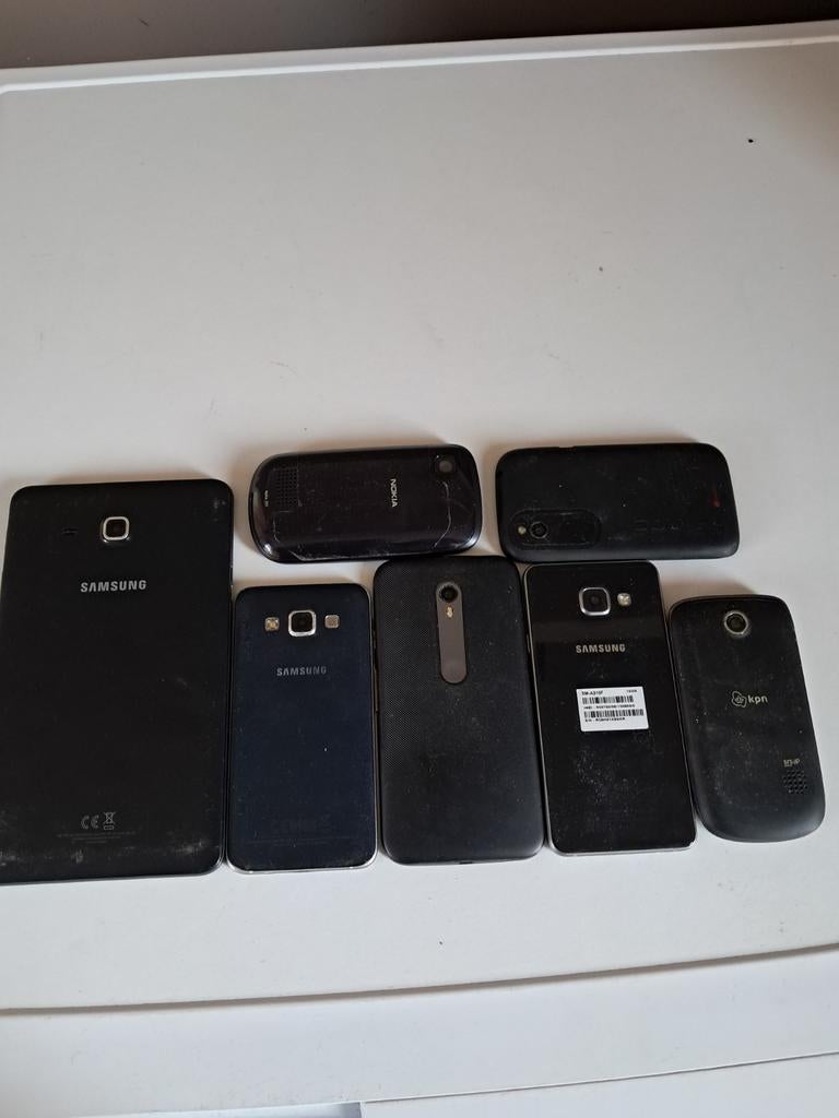 Diverse telefoons/ tablets o.a. nokia & samsung., Telecommunicatie, Mobiele telefoons | Overige merken, Ophalen of Verzenden, Gebruikt