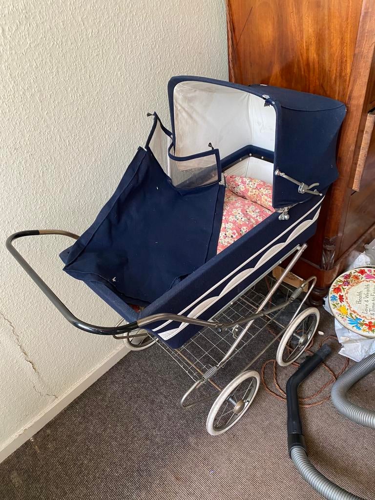 Vintage poppenwagen, Kinderen en Baby's, Kinderwagens en Combinaties, Ophalen, Zo goed als nieuw, Overige merken