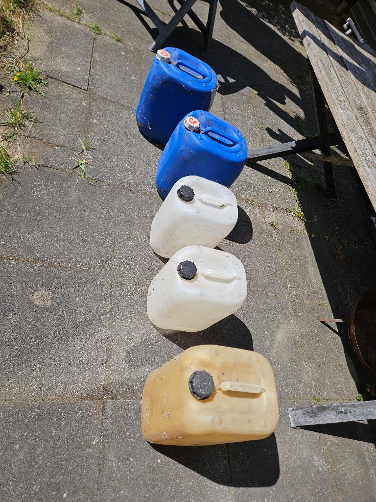 Jerrycan 2x 20L, 1x 25L, 2x 30L, Ophalen, Gebruikt
