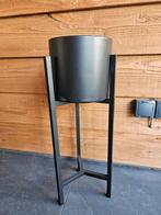 Bloempot op zuil - zwart metaal - 75cm hoog, Ophalen of Verzenden, Nieuw