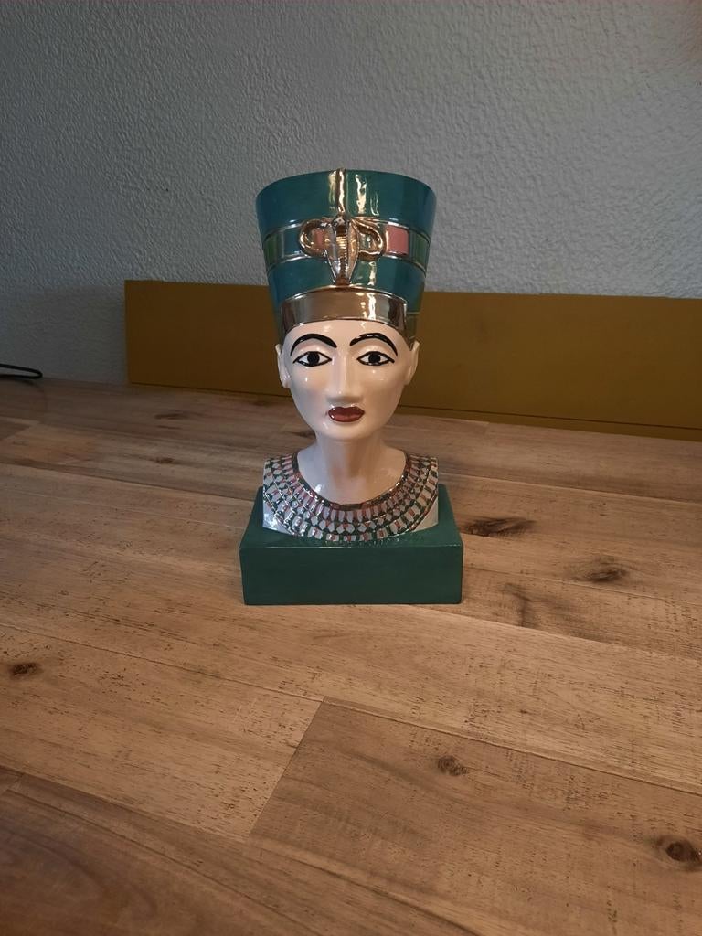 Nefertiti,  egyptisch beeld, Ophalen