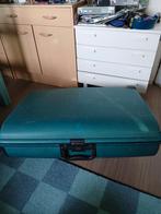 Carlton groene ruime harde koffer, 2 wieltjes., Gebruikt, Hard kunststof, 70 cm of meer, 55 cm of meer