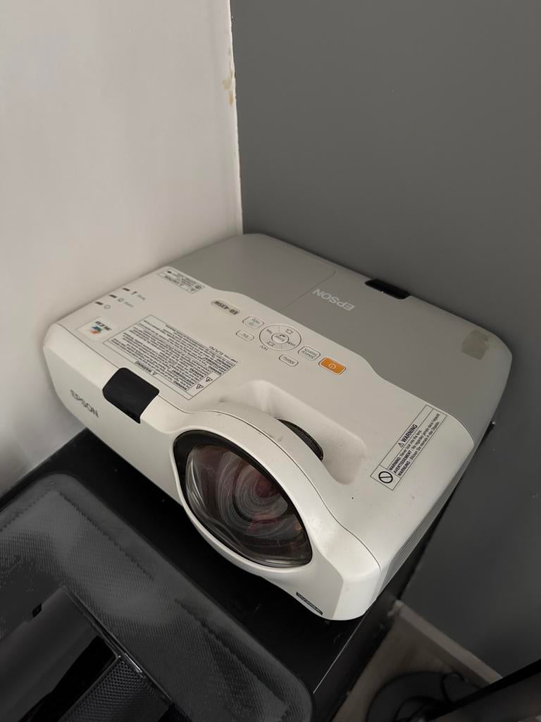 Epson EB-435W LCD Projector - Ideaal voor Thuis of Kantoor, Ophalen, Gebruikt, LCD, Overige resoluties