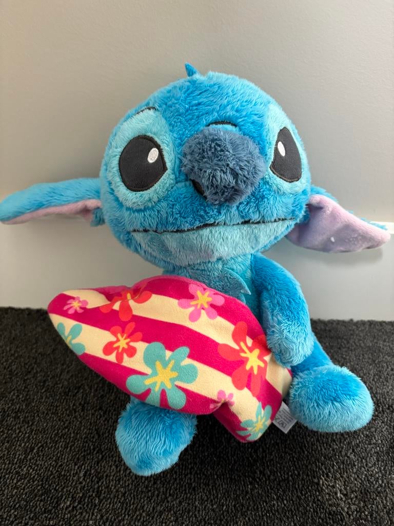 Stitch knuffel met surfplank, Kinderen en Baby's, Speelgoed | Knuffels en Pluche, Ophalen of Verzenden, Gebruikt, Overige typen