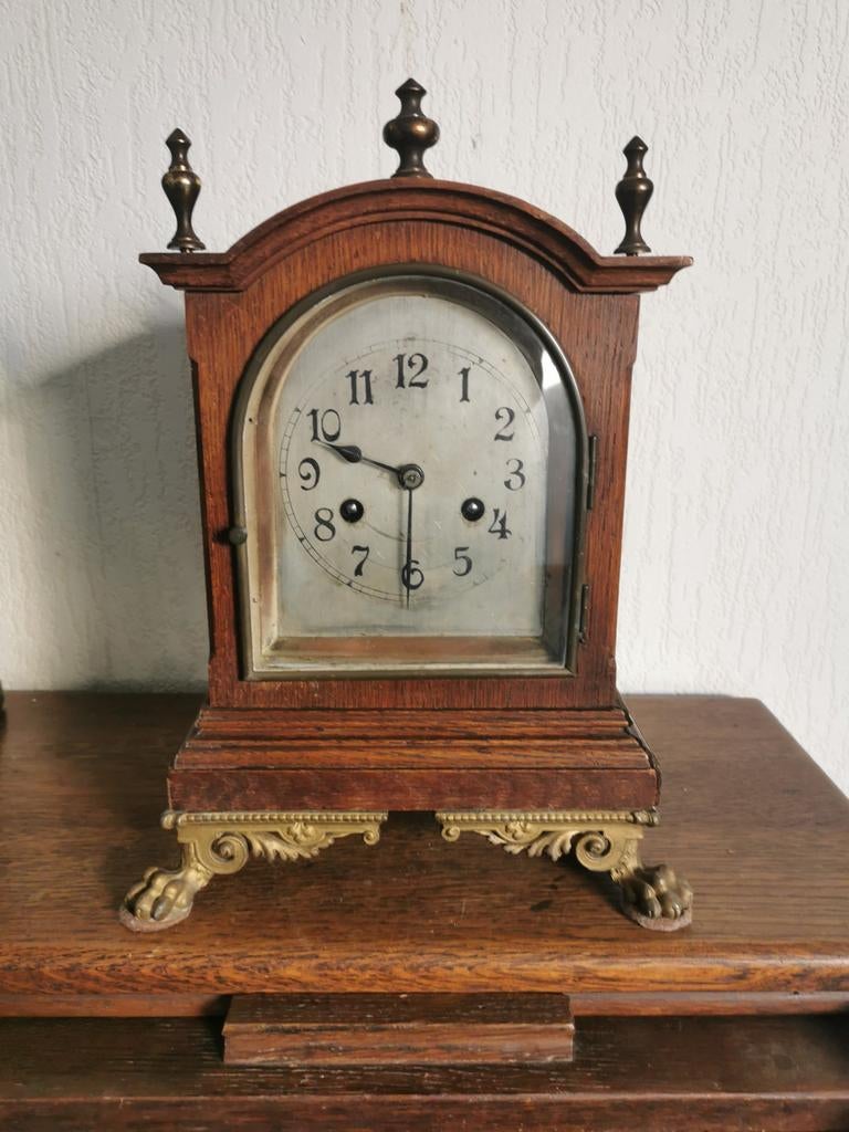 Grote tafelklok 37 cm hoog en27 breed, Ophalen