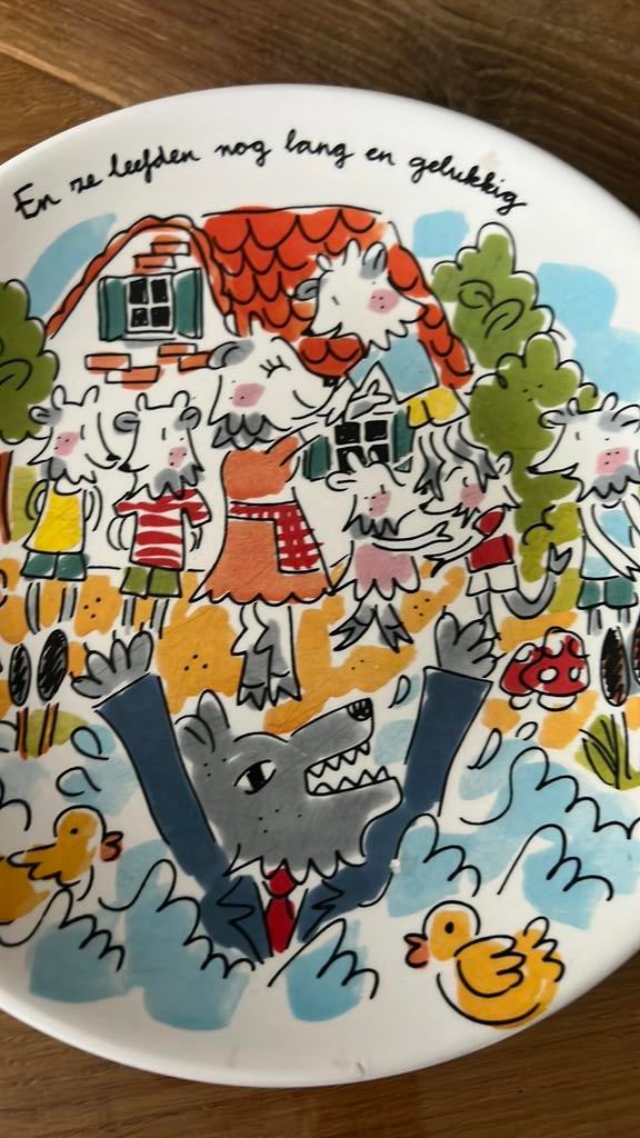 Blond Amsterdam bord de Efteling de wolf en de zeven geitjes, Ophalen of Verzenden, Zo goed als nieuw, Aardewerk, Blond Amsterdam