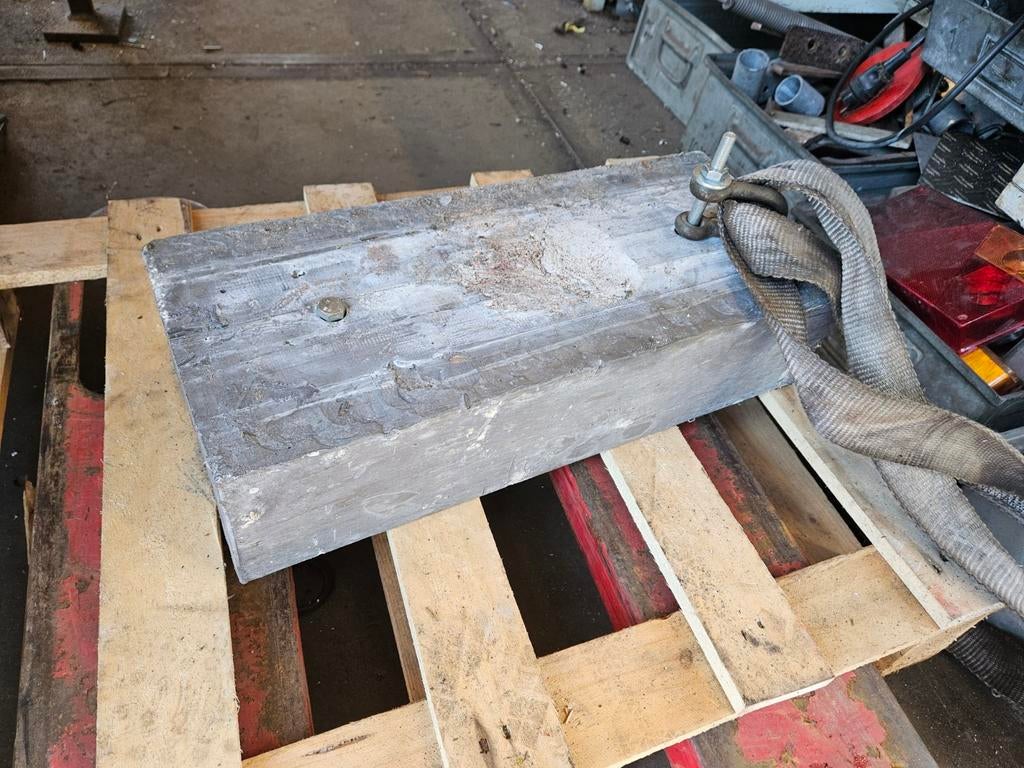 Loodblok 115 kg - Zwaar gewicht voor diverse toepassingen, Doe-het-zelf en Verbouw, Metalen, Ophalen of Verzenden, Gebruikt, Lood