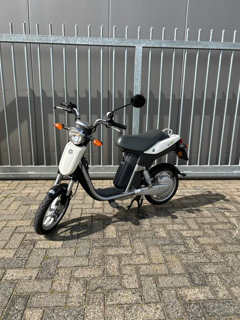 Yamaha ec03, Ophalen, Zo goed als nieuw