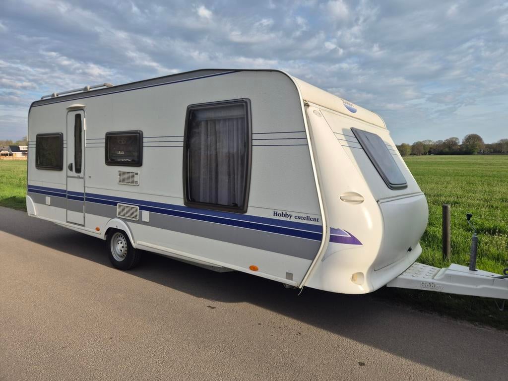 Hobby 560 UFF Queensbed , Airco , Tent , 2e Eigenaar, Autoxhofleer@gmail.com, Rondzit, Hobby, Ringverwarming