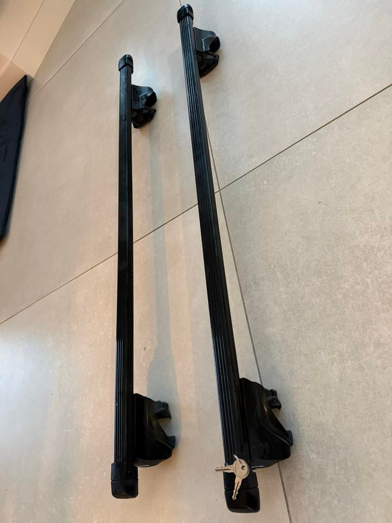 Thule dakdragers nr 1254 met sleutels - In prima staat, Ophalen of Verzenden, Zo goed als nieuw