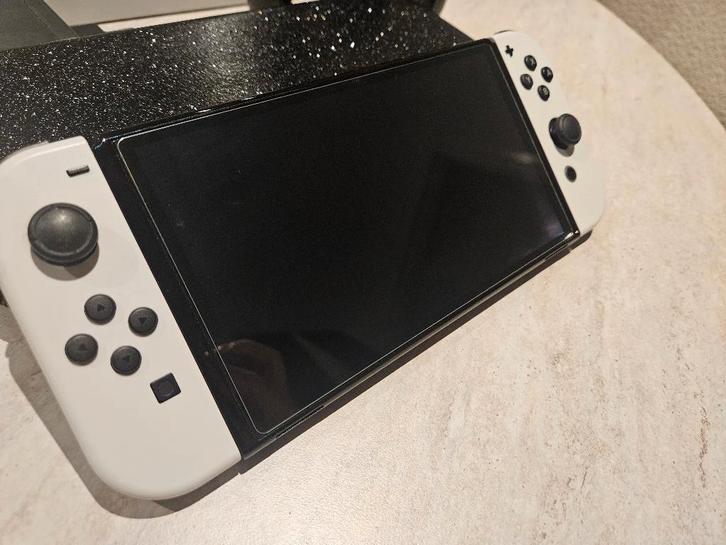 Nintendo Switch OLED, Spelcomputers en Games, Spelcomputers | Nintendo Switch, Zo goed als nieuw, Switch OLED, Met 1 controller