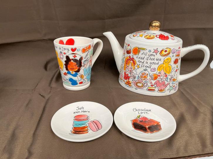 Blond Amsterdam theepot, mok en schoteltjes.WD-026, Huis en Inrichting, Keuken | Servies, Gebruikt, Kop(pen) en/of Schotel(s)