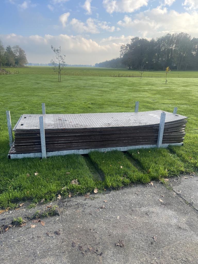 Kunststof rijplaten TE HUUR! Vanaf 3,- per week ps., Niet ingevuld, Overige materialen, 20 tot 50 mm, Niet ingevuld