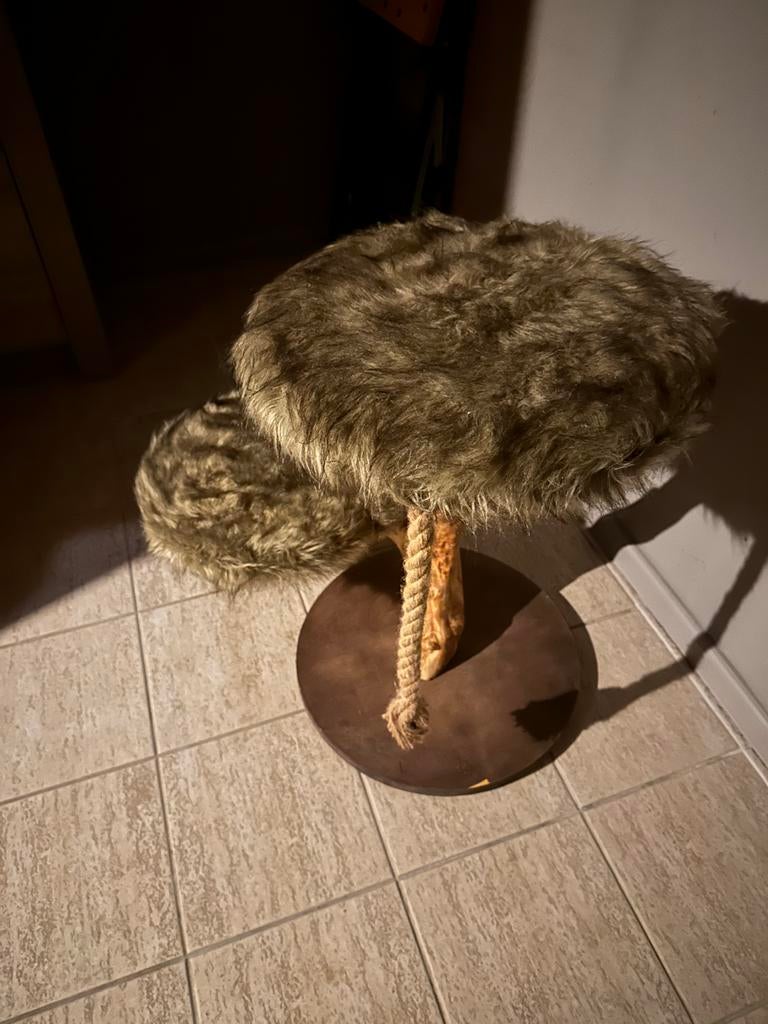 Krabpaal designed by Lotte, Ophalen, Krabpaal