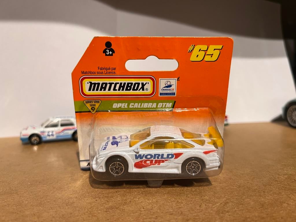 Matchbox MB65 Opel calibra World Cup France 1998, Ophalen of Verzenden, Zo goed als nieuw