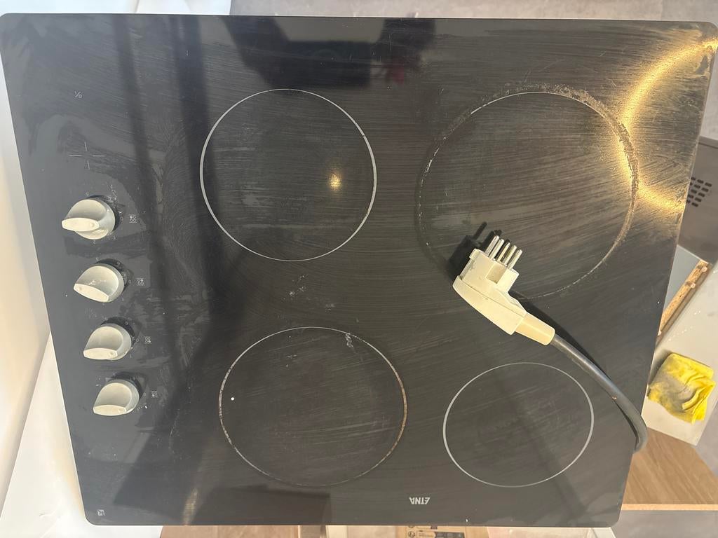 ETNA Keramische Kookplaat met 4 Kookzones, Witgoed en Apparatuur, Gebruikt, Keramisch, Vrijstaand, 4 kookzones