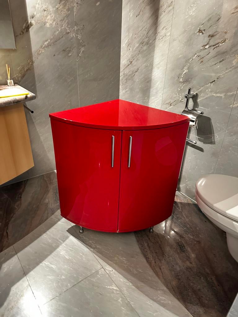 Twee Design badkamerkast hoekkast hoogglans rood, Huis en Inrichting, Badkamer | Badkamermeubels, Ophalen, Minder dan 50 cm, Gebruikt