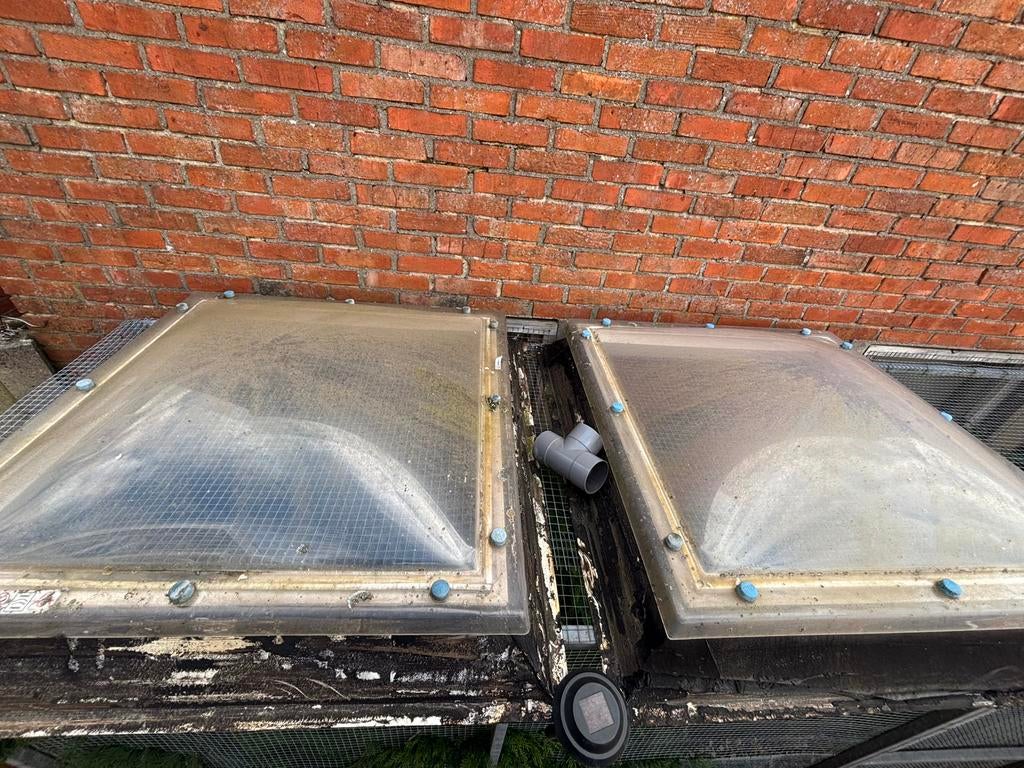 2 lichtkoepels, Ophalen, Zo goed als nieuw, Minder dan 80 cm, Glasplaat