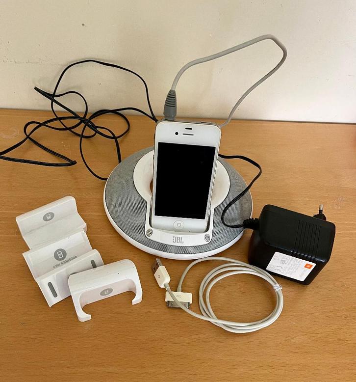 JBL speaker-docking station + iPhone 4, Audio, Tv en Foto, Mp3-spelers | Accessoires | Apple iPod, Gebruikt, Speaker, Classic of Photo