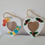 Houten fotolijsten x2 gebreide bloem rups lieveheersbeestje, Ophalen of Verzenden, Zo goed als nieuw