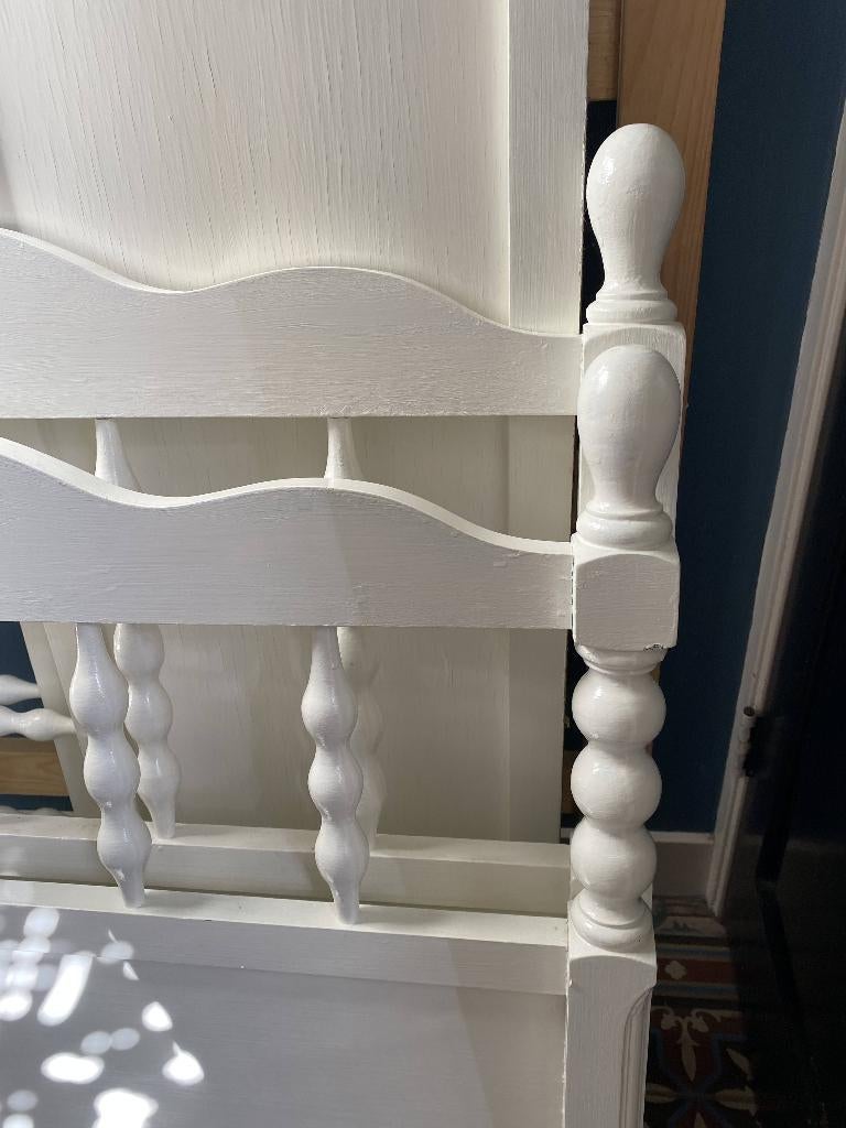 Brocante kinderbed inclusief net matras en lakens, 70 tot 85 cm, Zo goed als nieuw, Minder dan 140 cm, Ophalen