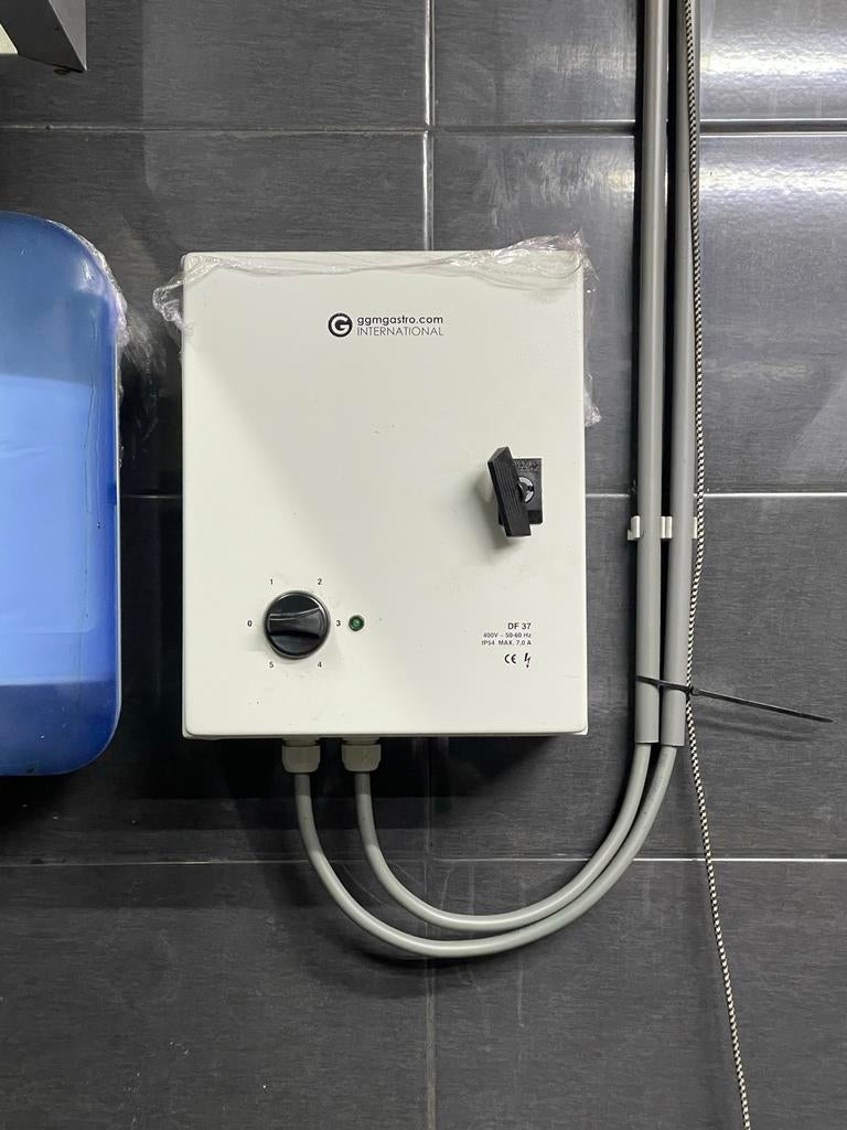 Complete afzuiginstallatie horeca voor 800!, Ophalen, Gebruikt, Koelen en Vriezen