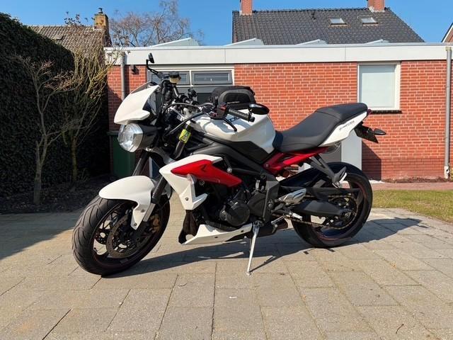 Triumph Street Triple 675R 2014 lage kilometerstand, Motoren, Motoren | Triumph, Particulier, Naked bike, meer dan 35 kW, 3 cilinders