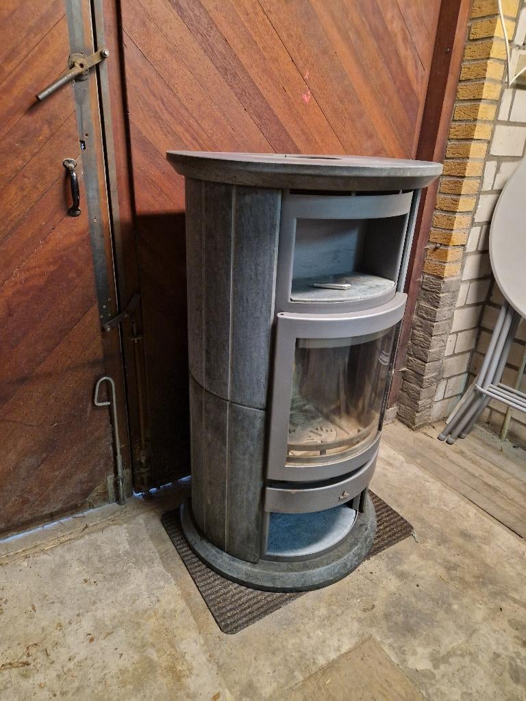 Houtkachel met speksteen BARBAS met vloerplaat, Ophalen, Gebruikt, Houtkachel, Vrijstaand