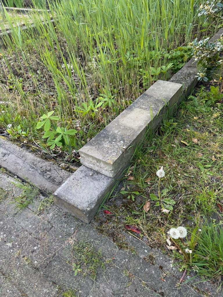 Ca. 40 gratis betonbielzen af te halen, Tuin en Terras, Ophalen, Gebruikt, Beton, Biels