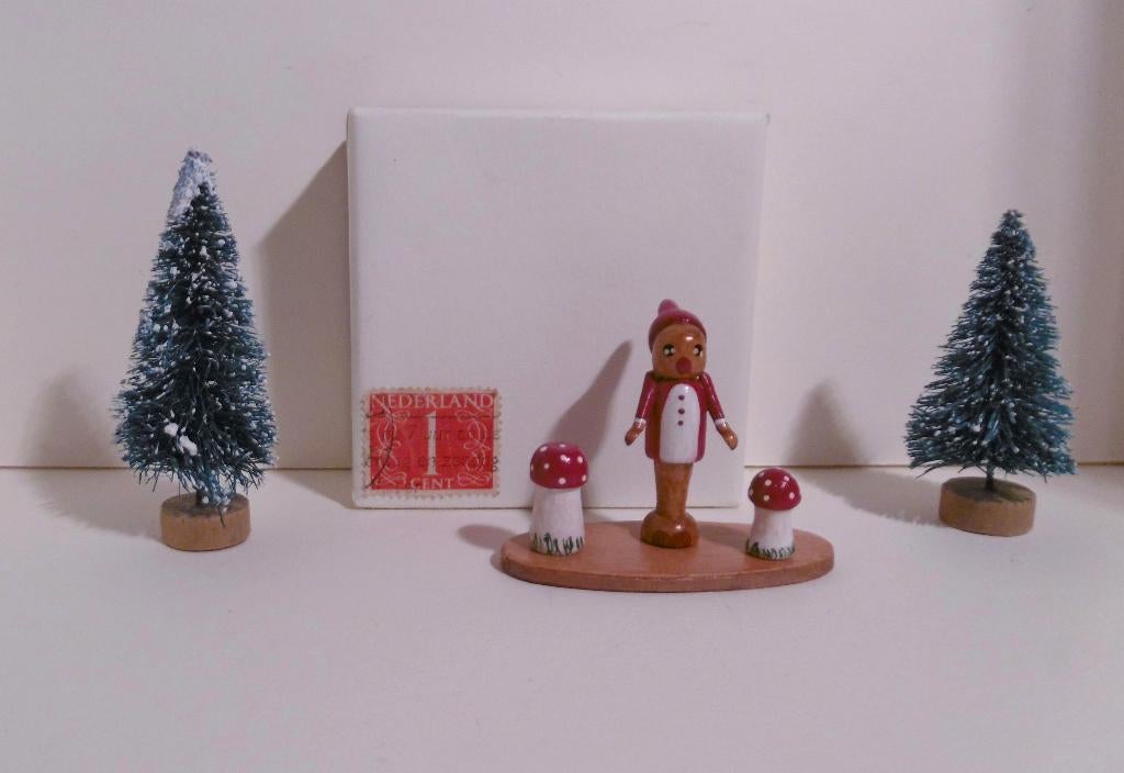oud houten kabouter figuren poppenhuis speelgoed paddenstoel, Verzenden, Poppenhuis