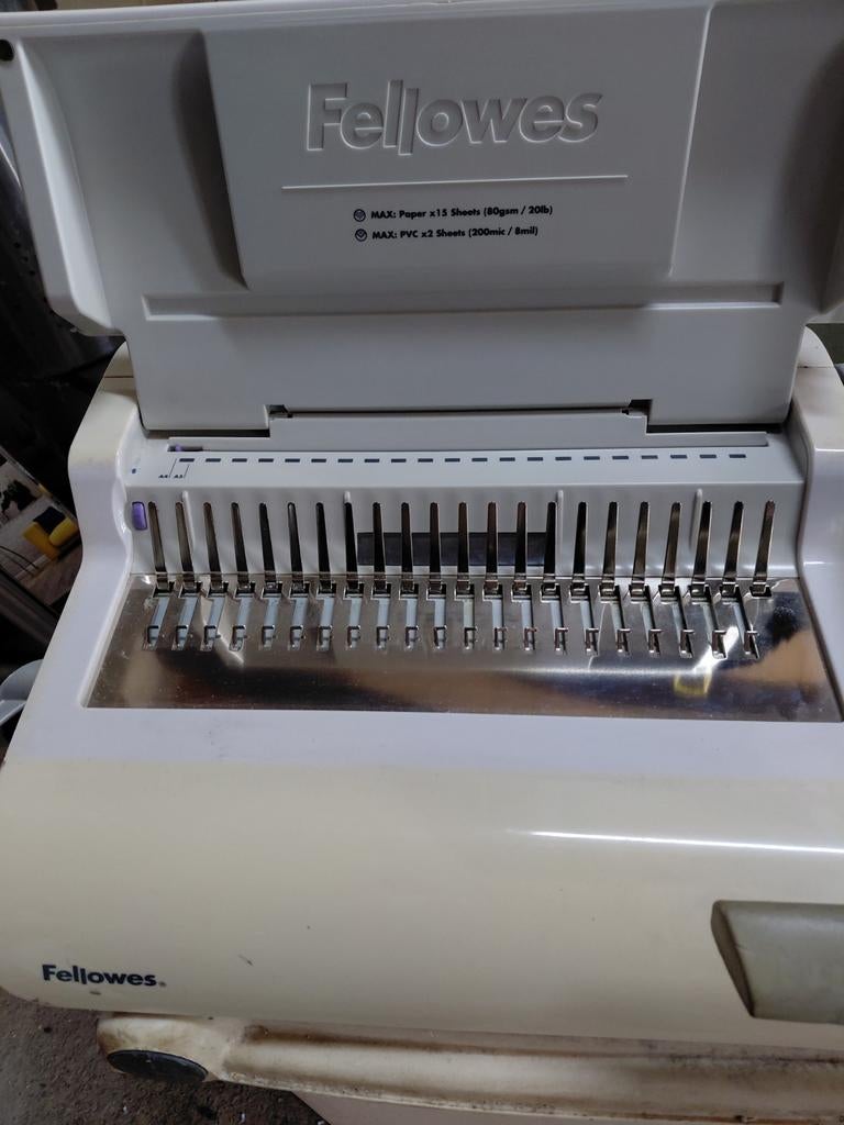 Fellowes pulsar 300 bind apparaat is nette staat, Ophalen of Verzenden