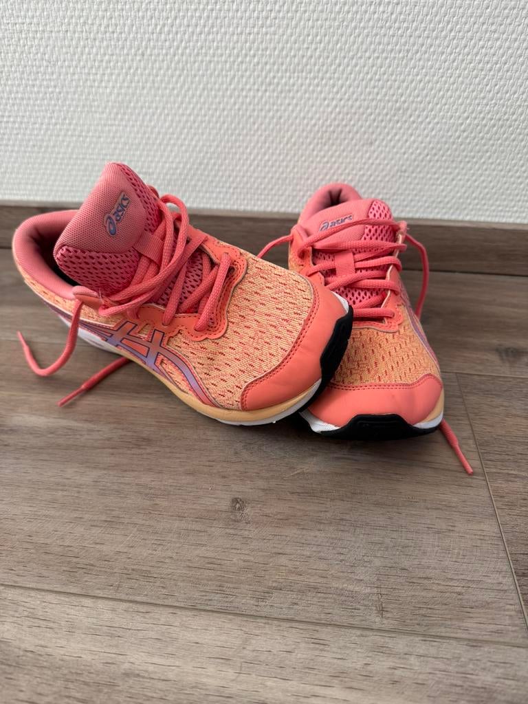 ASICS Gel-Cumulus 24 - Maat 37,5 - Amper Gedragen - €25, Sportschoenen, Oranje, Ophalen of Verzenden, Zo goed als nieuw