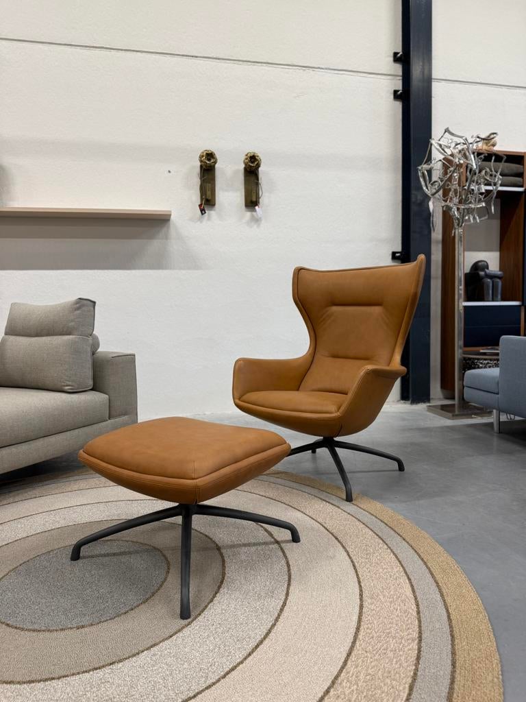 Nieuw Eyye Puuro Fauteuil met Poef Loxton Cave leer Stoel