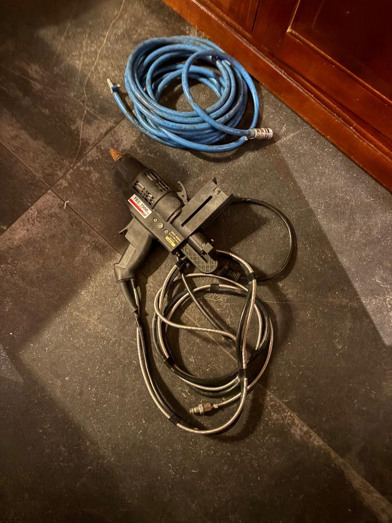 Professioneel pneumatisch lijmpistool TEC 7300, Ophalen, Zo goed als nieuw, Minder dan 10 m², Tapijt