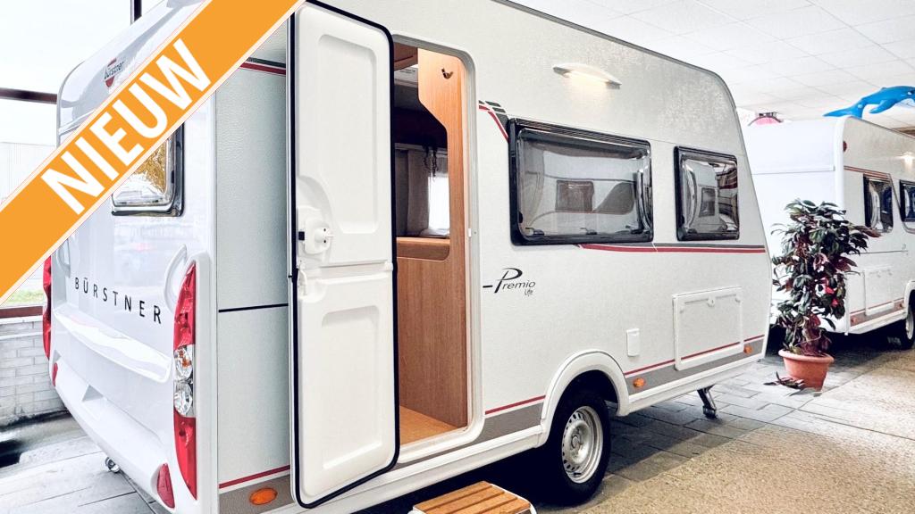 Bürstner Premio Life 425 TS ACTIE - NIEUW - ACTIE, Caravans en Kamperen, Schokbreker, Bedrijf, Treinzit, 750 - 1000 kg