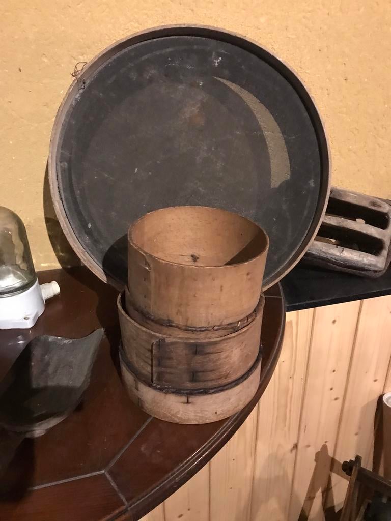 Oude bakkerszeven 2 kleine en 1 hele grote, Ophalen